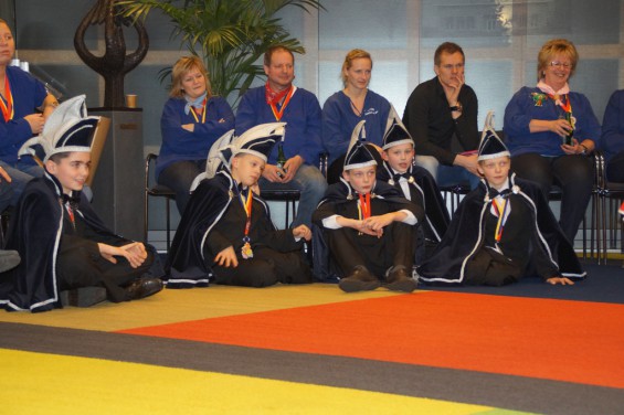 129130215sleuteloverdracht14_15.jpg