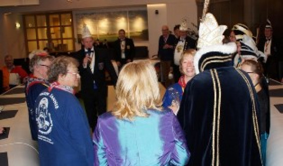 130130215sleuteloverdracht14_15.jpg