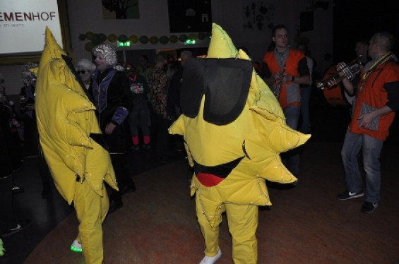 075_2402noortukkersoptochtenfeestavond.jpg