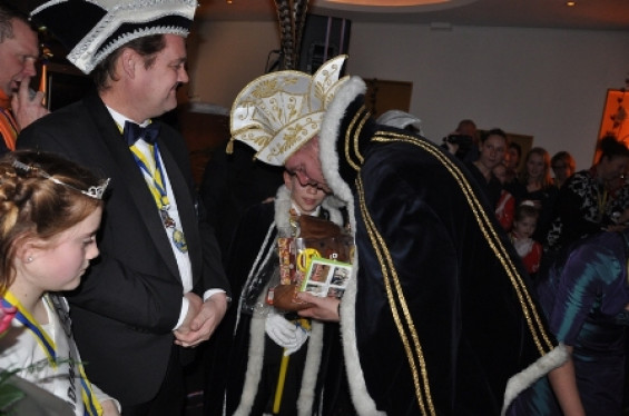 070_2802slotbal.jpg