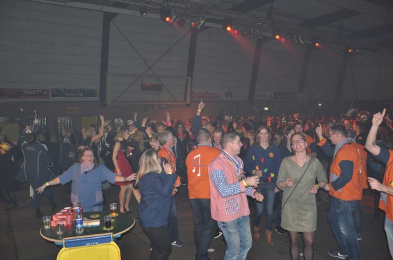 105-2501prinsenbal19.jpg