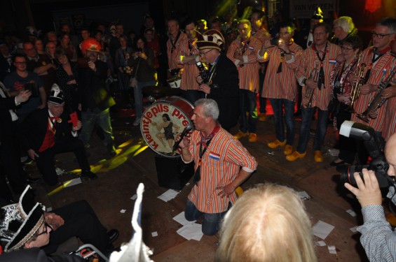 188_0802saksen44l.jpg
