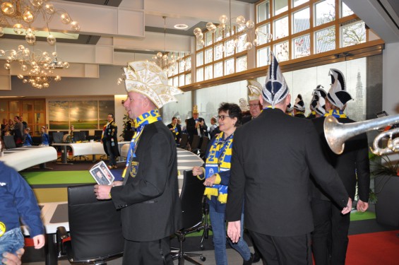 130_19-0203gemeentehuis.jpg